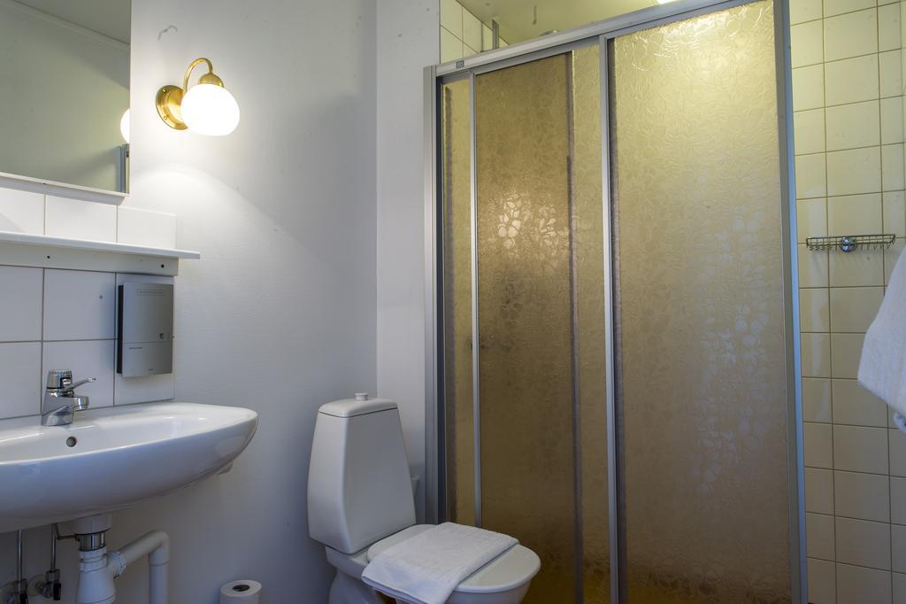 Hotell Sjoevillan Upplands-Väsby Kültér fotó