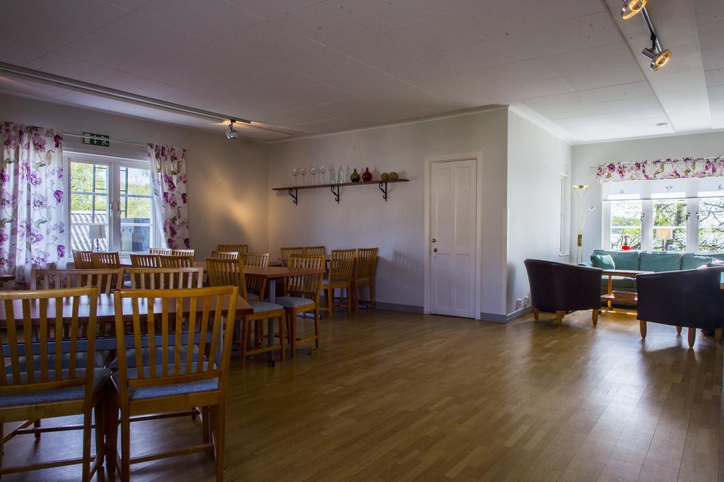 Hotell Sjoevillan Upplands-Väsby Kültér fotó