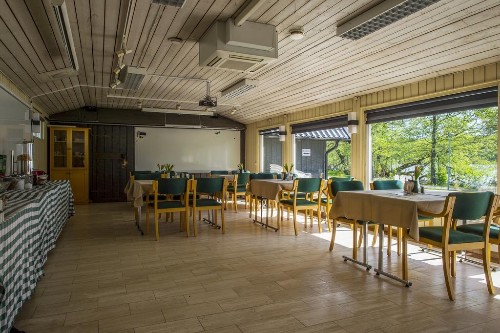 Hotell Sjoevillan Upplands-Väsby Kültér fotó