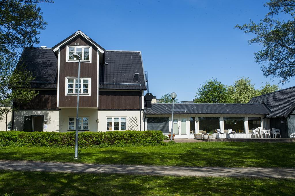 Hotell Sjoevillan Upplands-Väsby Kültér fotó
