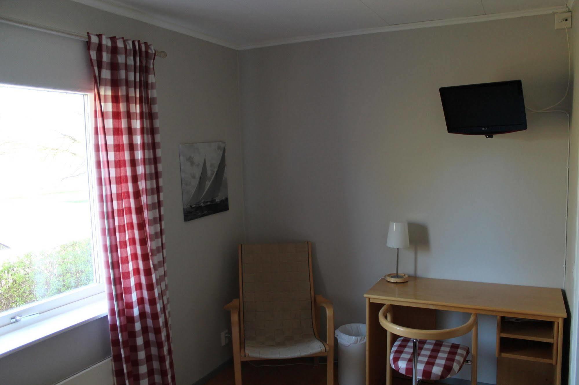 Hotell Sjoevillan Upplands-Väsby Kültér fotó