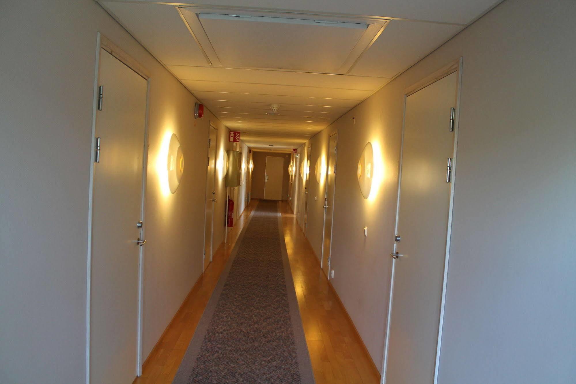 Hotell Sjoevillan Upplands-Väsby Kültér fotó
